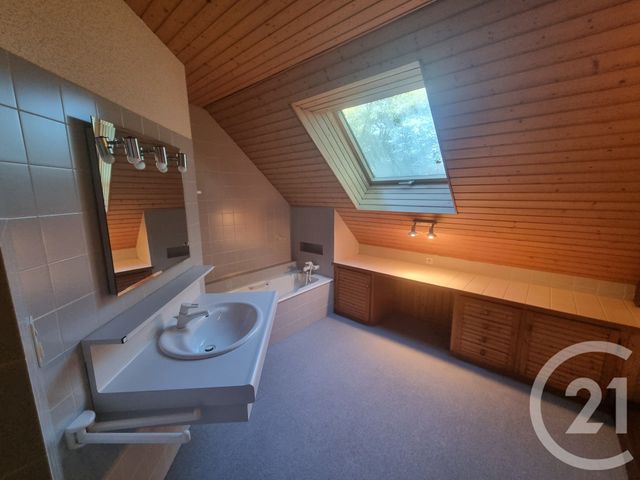 maison à vendre - 7 pièces - 234.36 m2 - LOUHANS CHATEAURENAUD - 71 - BOURGOGNE - Century 21 Agence Coeur De Bresse