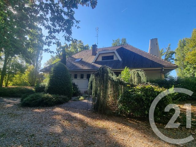 maison à vendre - 7 pièces - 234.36 m2 - LOUHANS CHATEAURENAUD - 71 - BOURGOGNE - Century 21 Agence Coeur De Bresse