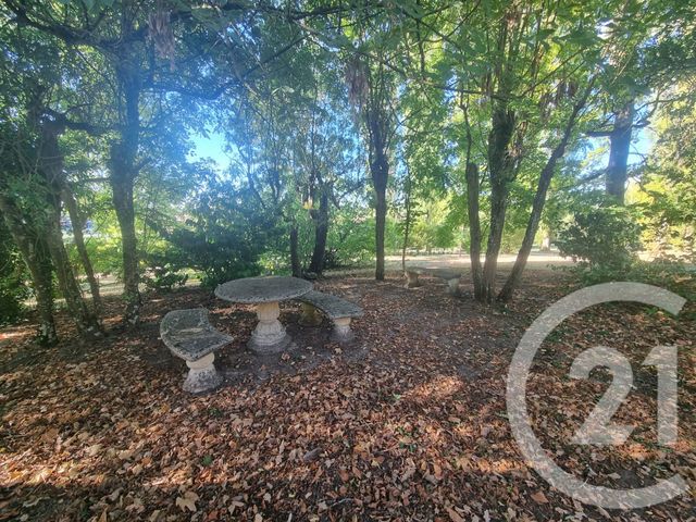 maison à vendre - 7 pièces - 234.36 m2 - LOUHANS CHATEAURENAUD - 71 - BOURGOGNE - Century 21 Agence Coeur De Bresse