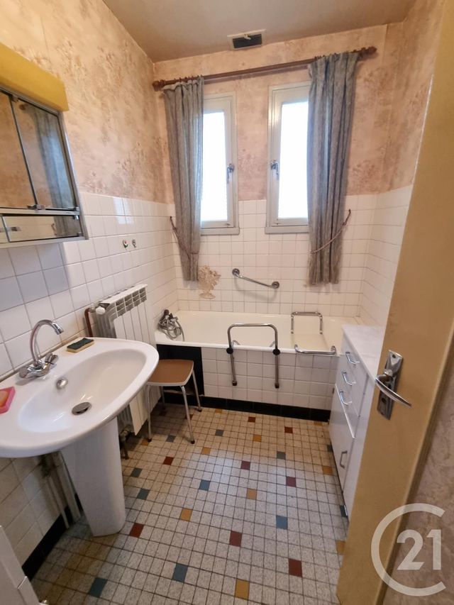Afficher la photo en grand maison à vendre - 7 pièces - 147.0 m2 - ST USUGE - 71 - BOURGOGNE - Century 21 Agence Coeur De Bresse