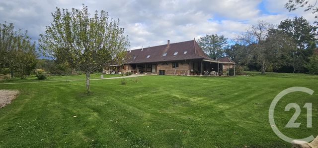 maison à vendre - 10 pièces - 242.0 m2 - MONTAGNY PRES LOUHANS - 71 - BOURGOGNE - Century 21 Agence Coeur De Bresse