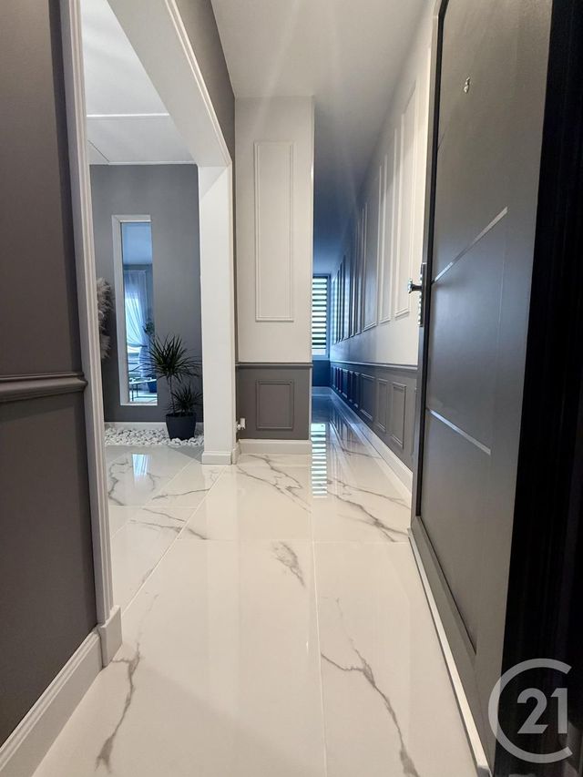 Appartement F3 à vendre - 4 pièces - 102.75 m2 - LOUHANS - 71 - BOURGOGNE - Century 21 Agence Coeur De Bresse