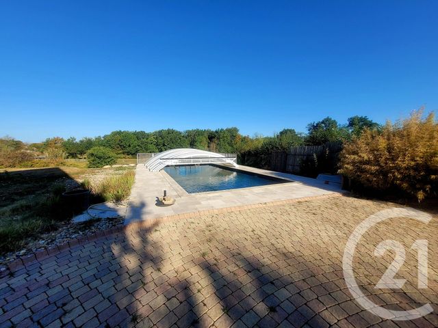 maison à vendre - 7 pièces - 213.0 m2 - LOUHANS CHATEAURENAUD - 71 - BOURGOGNE - Century 21 Agence Coeur De Bresse