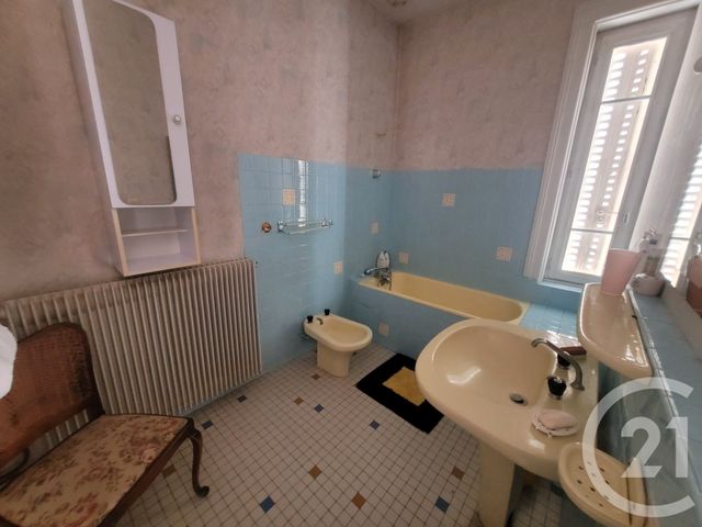 maison à vendre - 7 pièces - 208.0 m2 - LOUHANS - 71 - BOURGOGNE - Century 21 Agence Coeur De Bresse