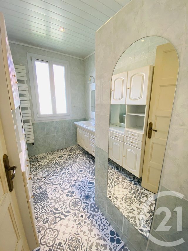 maison à vendre - 5 pièces - 130.8 m2 - LOUHANS - 71 - BOURGOGNE - Century 21 Agence Coeur De Bresse