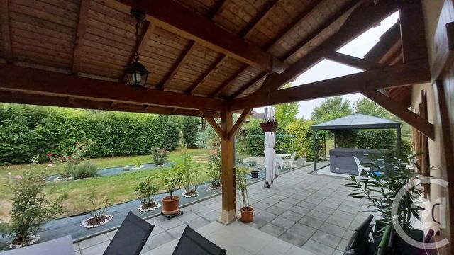 maison à vendre - 6 pièces - 159.61 m2 - ST GERMAIN DU BOIS - 71 - BOURGOGNE - Century 21 Agence Coeur De Bresse