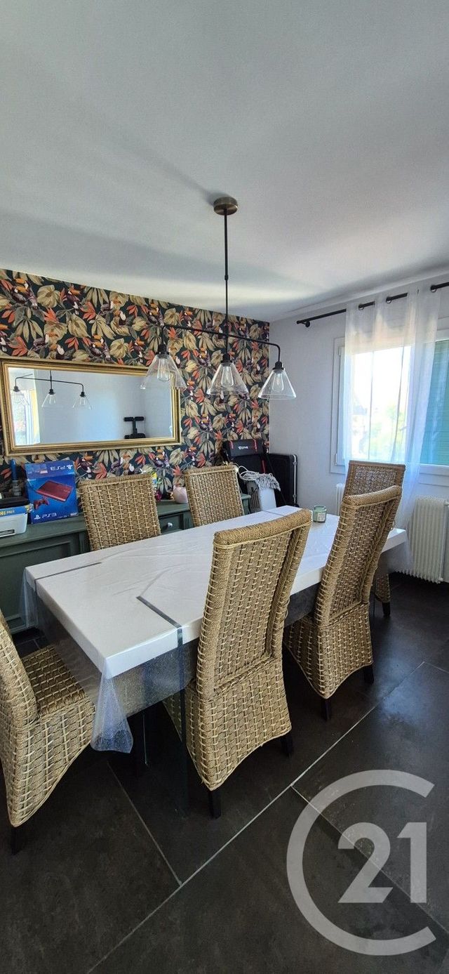 Appartement T3 à vendre - 3 pièces - 81.4 m2 - LOUHANS - 71 - BOURGOGNE - Century 21 Agence Coeur De Bresse