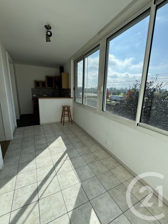 Appartement T3 à vendre - 4 pièces - 87.17 m2 - LOUHANS - 71 - BOURGOGNE - Century 21 Agence Coeur De Bresse