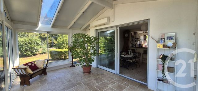 maison à vendre - 6 pièces - 126.2 m2 - LOUHANS CHATEAURENAUD - 71 - BOURGOGNE - Century 21 Agence Coeur De Bresse