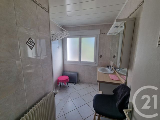 maison à vendre - 4 pièces - 84.56 m2 - LOUHANS CHATEAURENAUD - 71 - BOURGOGNE - Century 21 Agence Coeur De Bresse