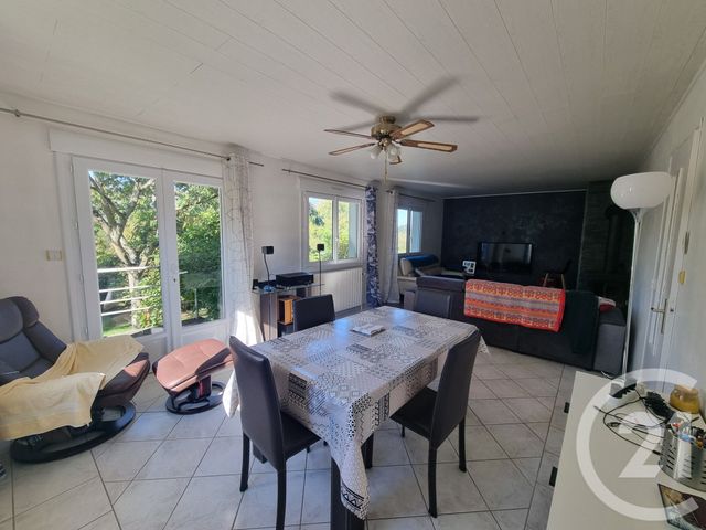maison à vendre - 4 pièces - 84.56 m2 - LOUHANS CHATEAURENAUD - 71 - BOURGOGNE - Century 21 Agence Coeur De Bresse