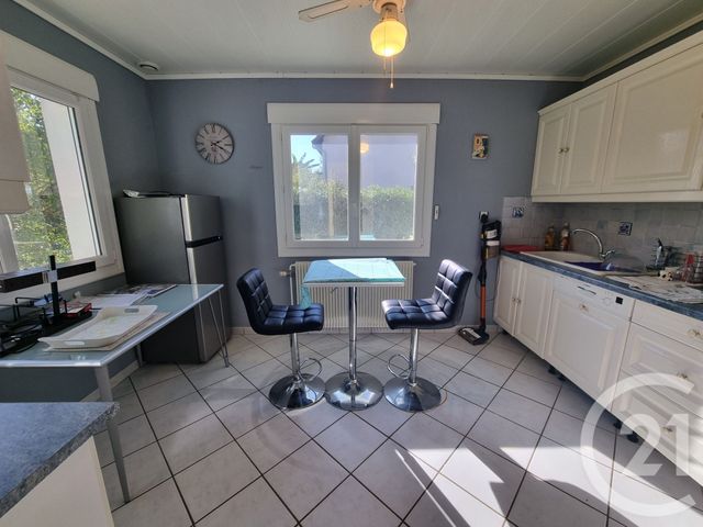 maison à vendre - 4 pièces - 84.56 m2 - LOUHANS CHATEAURENAUD - 71 - BOURGOGNE - Century 21 Agence Coeur De Bresse